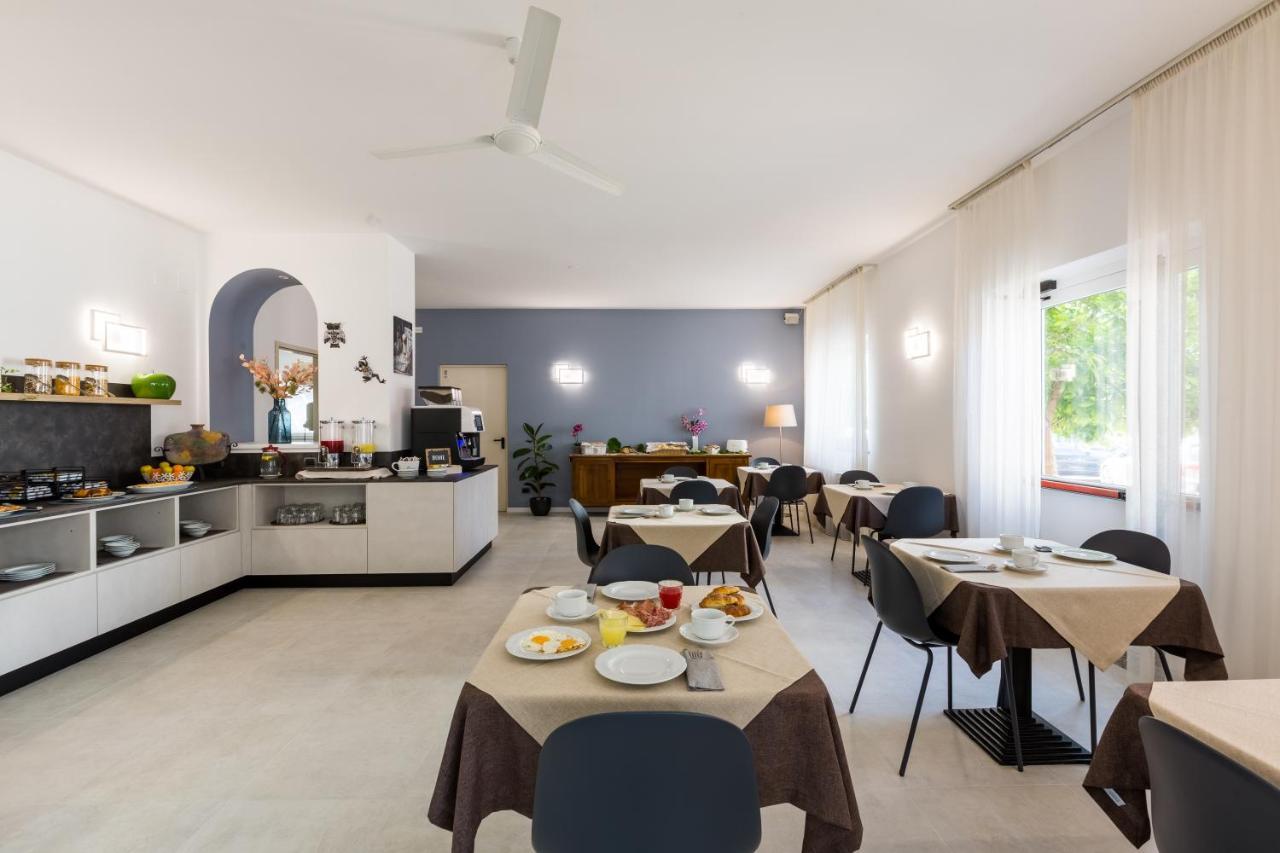 New Garden Hotel Torbole Sul Garda Екстериор снимка