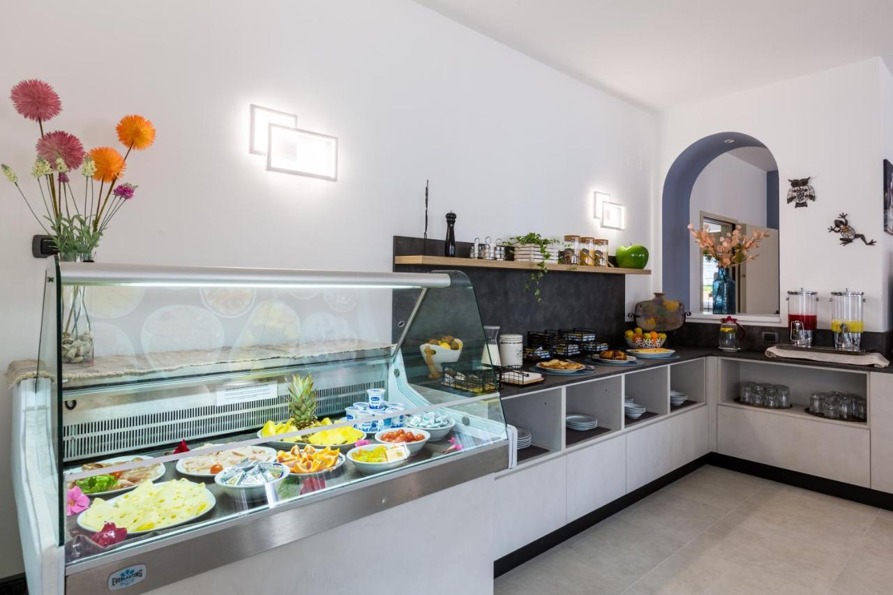 New Garden Hotel Torbole Sul Garda Екстериор снимка
