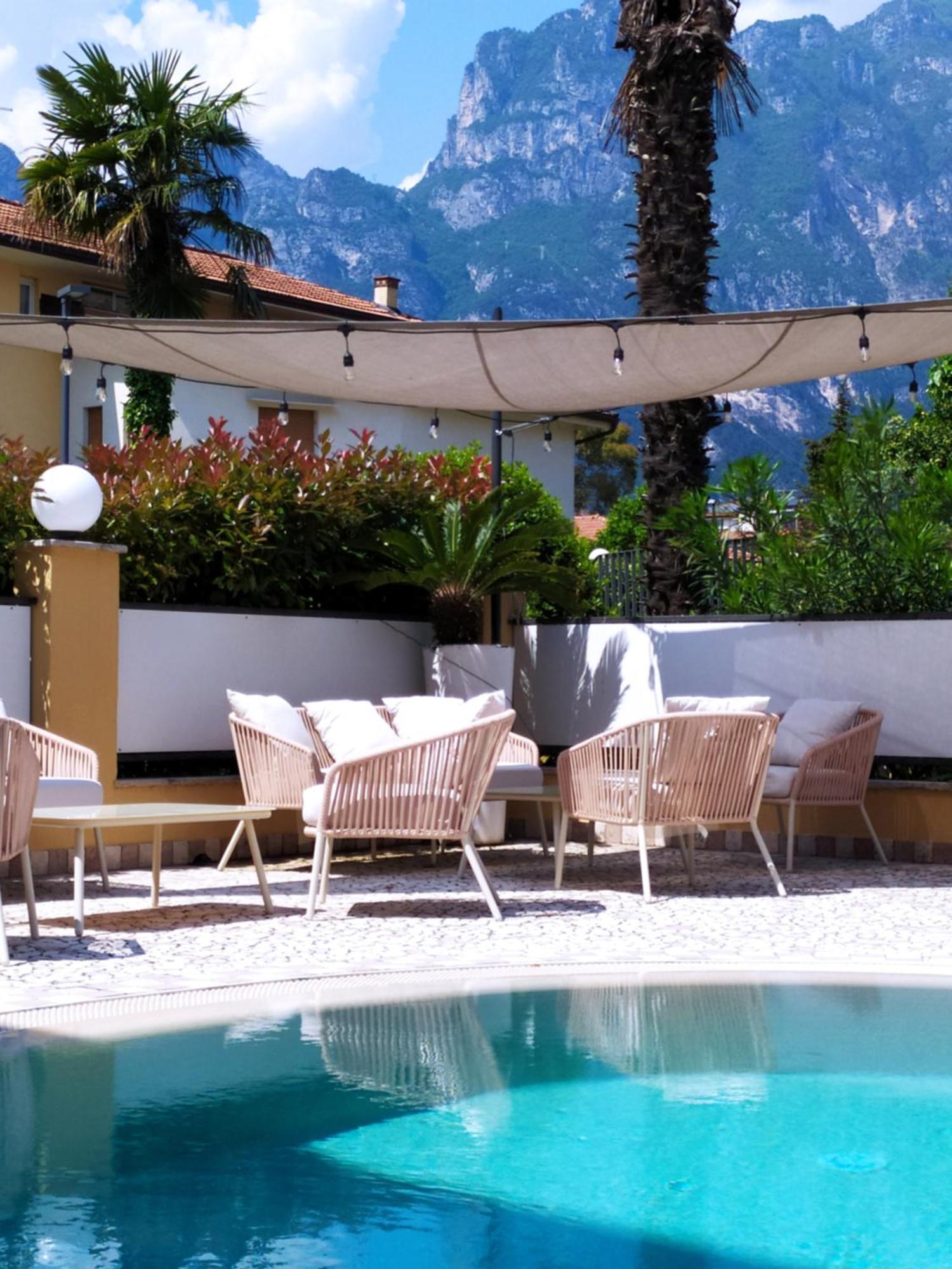 New Garden Hotel Torbole Sul Garda Екстериор снимка