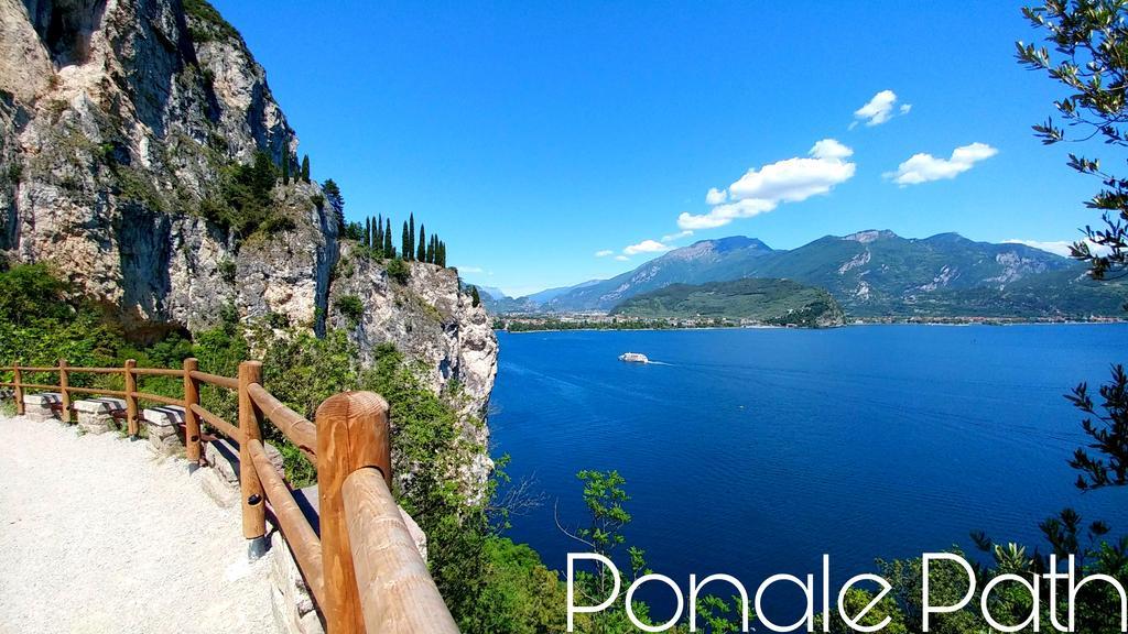 New Garden Hotel Torbole Sul Garda Екстериор снимка
