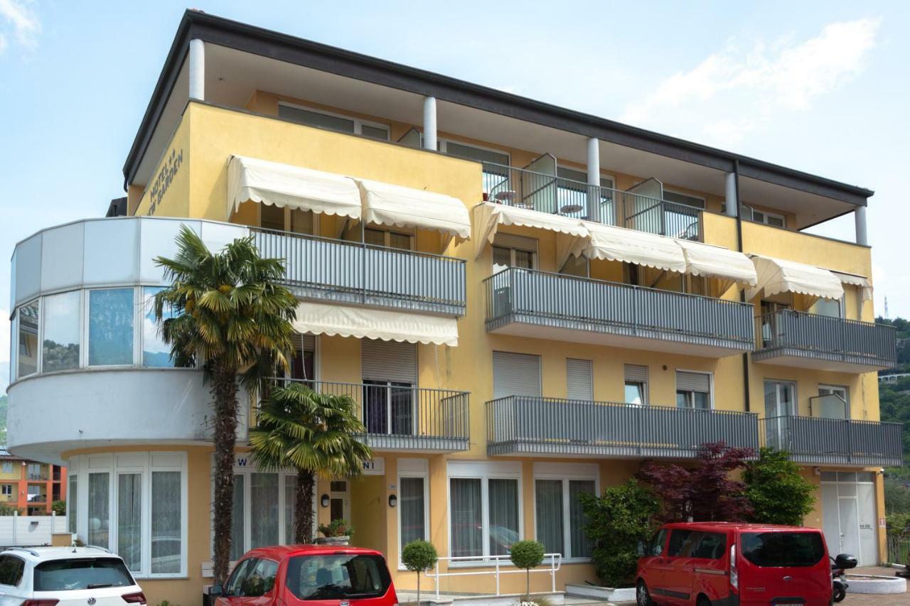 New Garden Hotel Torbole Sul Garda Екстериор снимка